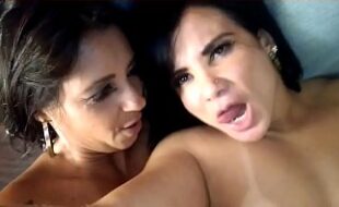 Video porno de mulher casada safada fazendo bacanal com negões